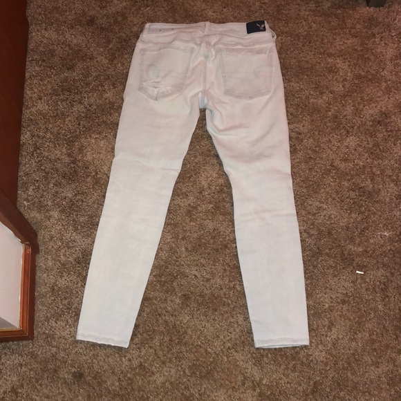 American Eagle short ripped jeans - Picture 2 of 2